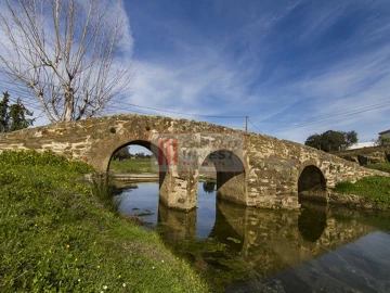 Moradia T1 para Venda em Santa Cruz