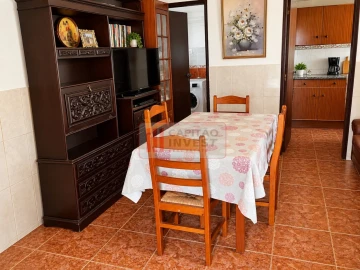 Moradia T1 para Venda em Santa Cruz