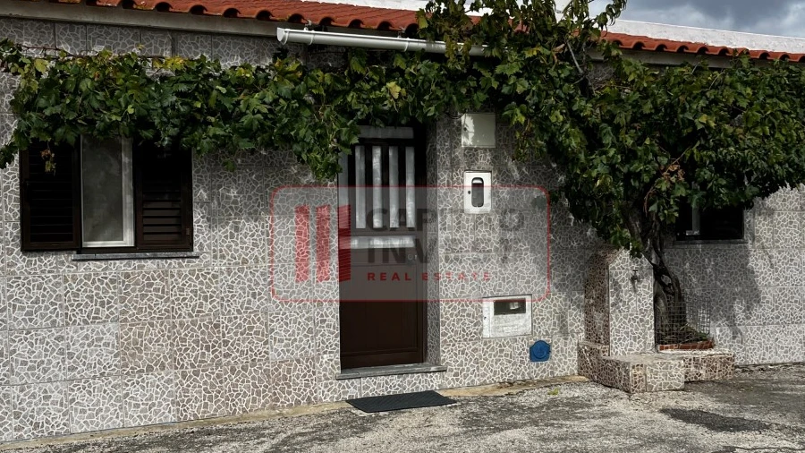 Moradia T1 para Venda em Santa Cruz