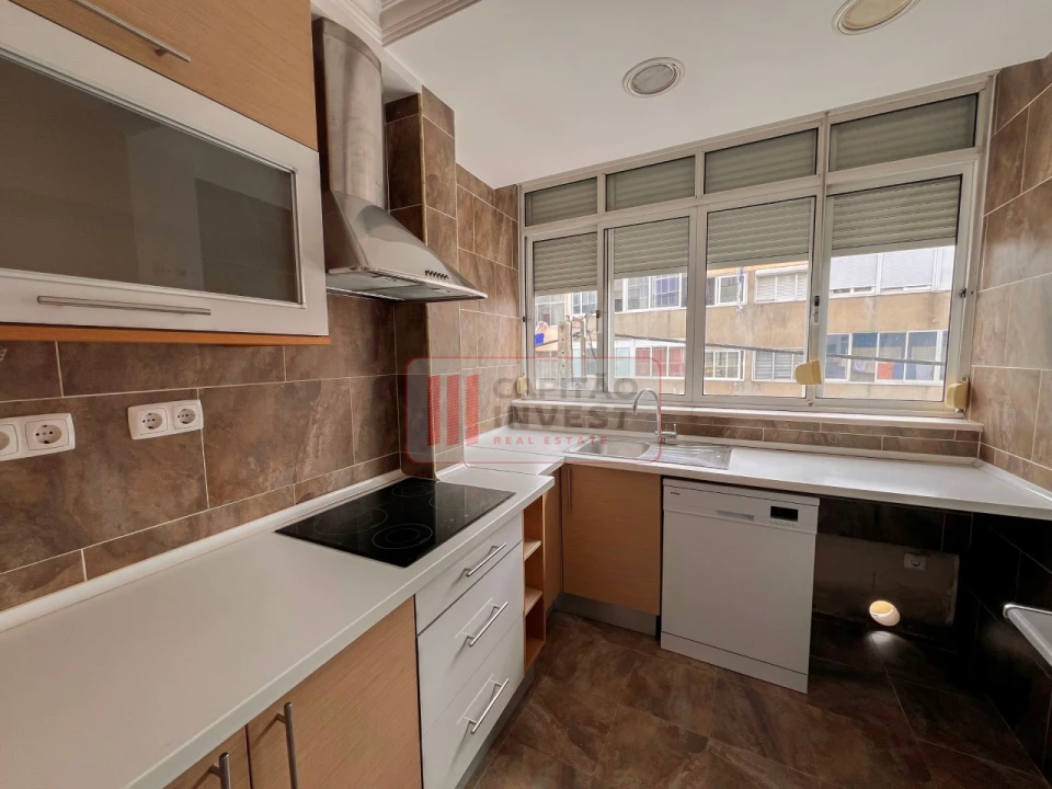 Apartamento T3 para Venda em Almada, Cova da Piedade, Pragal e Cacilhas Foto 6