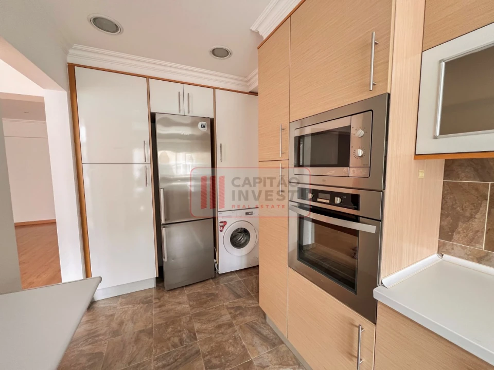 Apartamento T3 para Venda em Almada, Cova da Piedade, Pragal e Cacilhas Foto 11