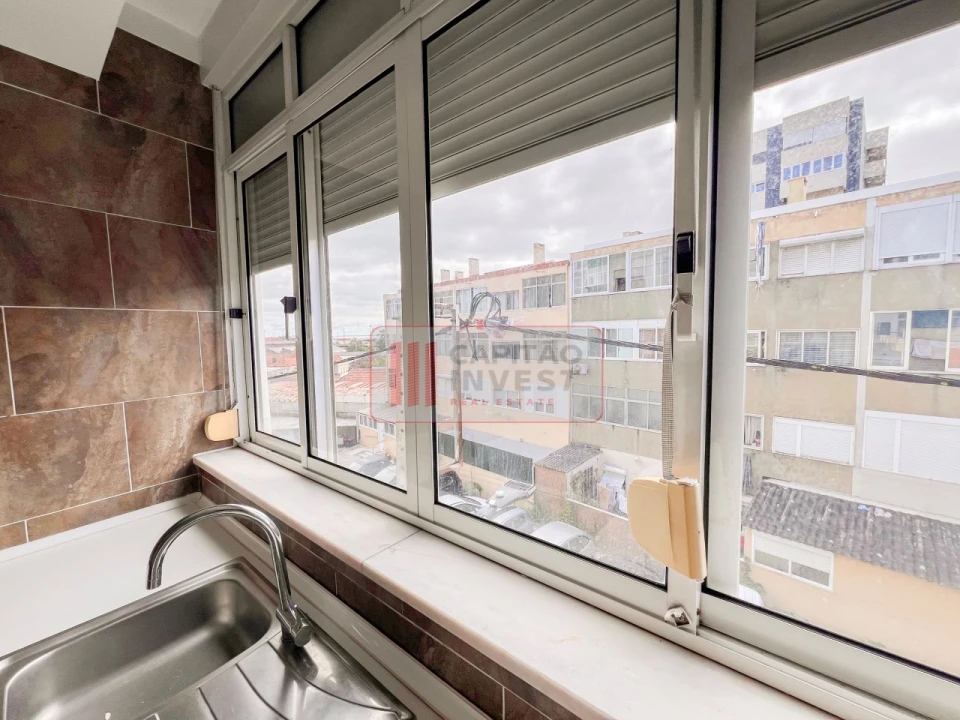 Apartamento T3 para Venda em Almada, Cova da Piedade, Pragal e Cacilhas Foto 7