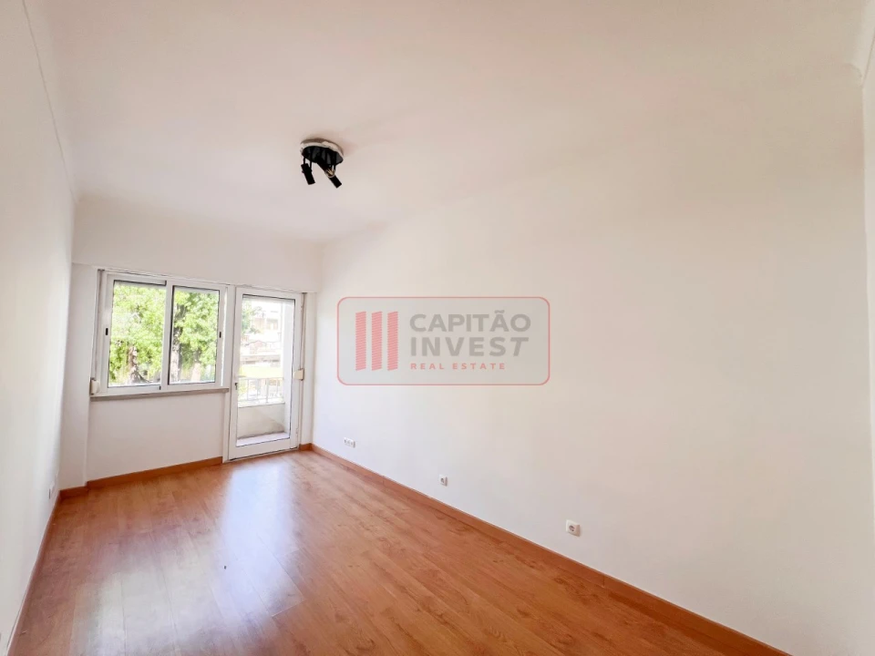 Apartamento T3 para Venda em Almada, Cova da Piedade, Pragal e Cacilhas Foto 19