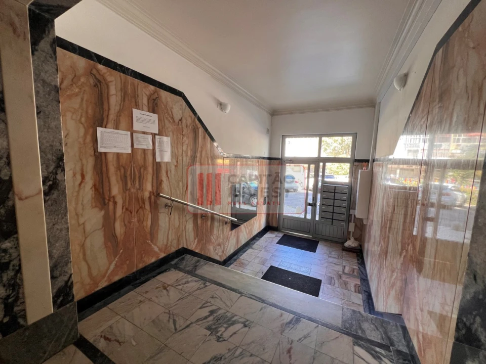 Apartamento T3 para Venda em Almada, Cova da Piedade, Pragal e Cacilhas Foto 33