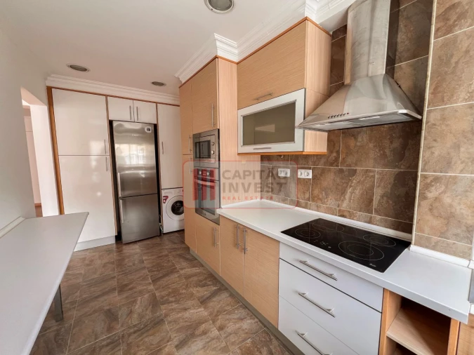 Apartamento T3 para Venda em Almada, Cova da Piedade, Pragal e Cacilhas Foto 10