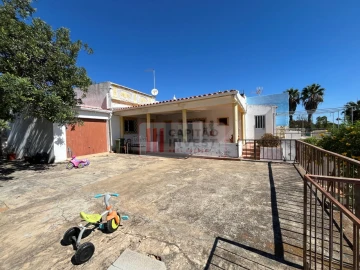 Moradia T3 para Venda em Moncarapacho e Fuseta