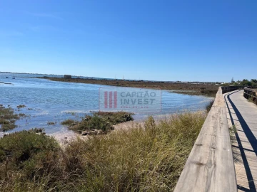Moradia T3 para Venda em Moncarapacho e Fuseta