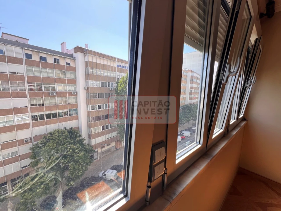 Apartamento T2 para Venda em Benfica Foto 15
