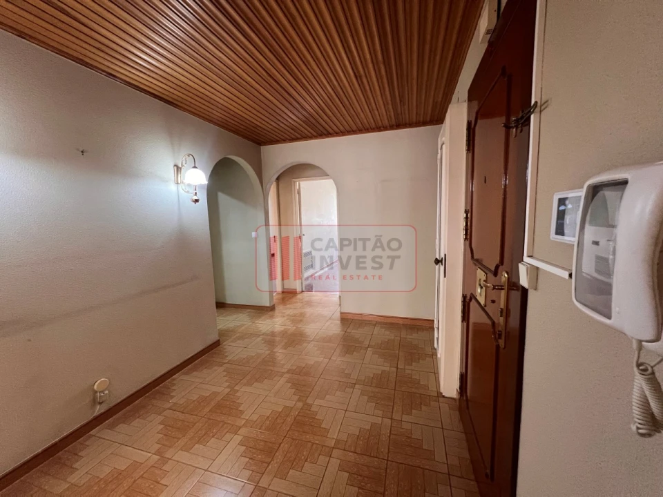 Apartamento T2 para Venda em Benfica Foto 6