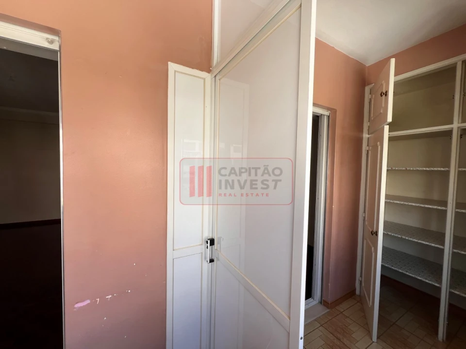 Apartamento T2 para Venda em Benfica Foto 40