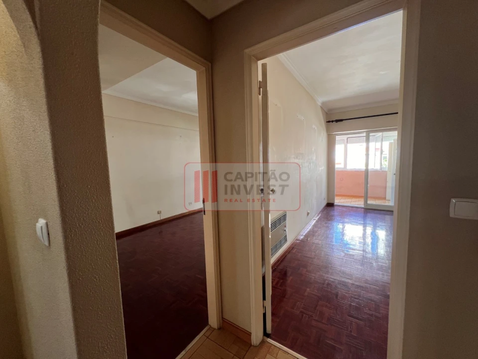 Apartamento T2 para Venda em Benfica Foto 32