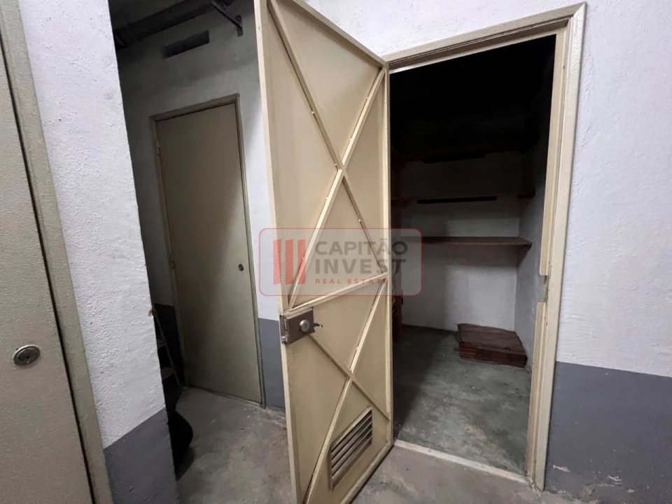 Apartamento T2 para Venda em Benfica Foto 53