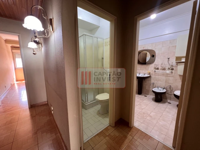 Apartamento T2 para Venda em Benfica Foto 44