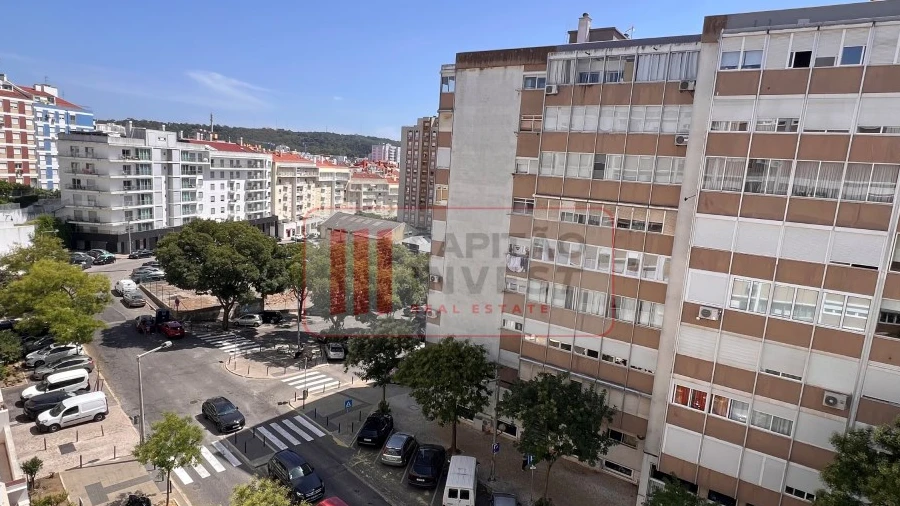 Apartamento T2 para Venda em Benfica