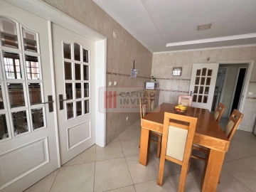 Moradia T5 para Venda em Quinta do Conde
