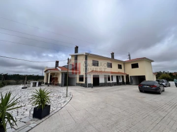 Moradia T5 para Venda em Quinta do Conde
