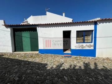 Moradia T3 para Venda em Vila Ruiva