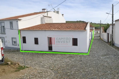 Moradia T3 para Venda em Vila Ruiva