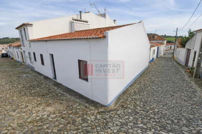Moradia T3 para Venda em Vila Ruiva