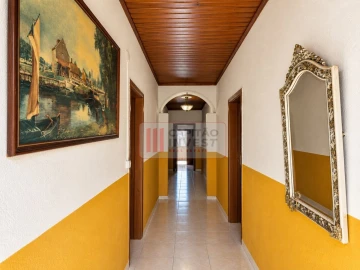Moradia T3 para Venda em Vila Ruiva