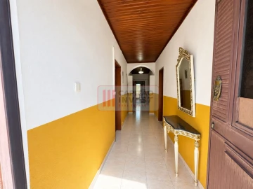 Moradia T3 para Venda em Vila Ruiva