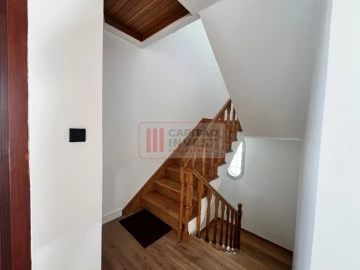 Moradia T4 para Venda em Corroios