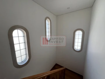 Moradia T4 para Venda em Corroios