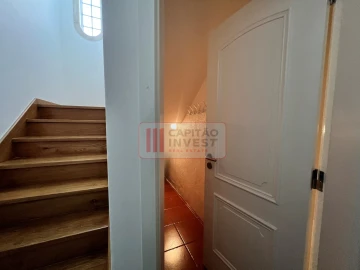 Moradia T4 para Venda em Corroios