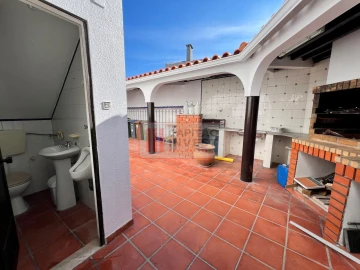 Moradia T4 para Venda em Corroios