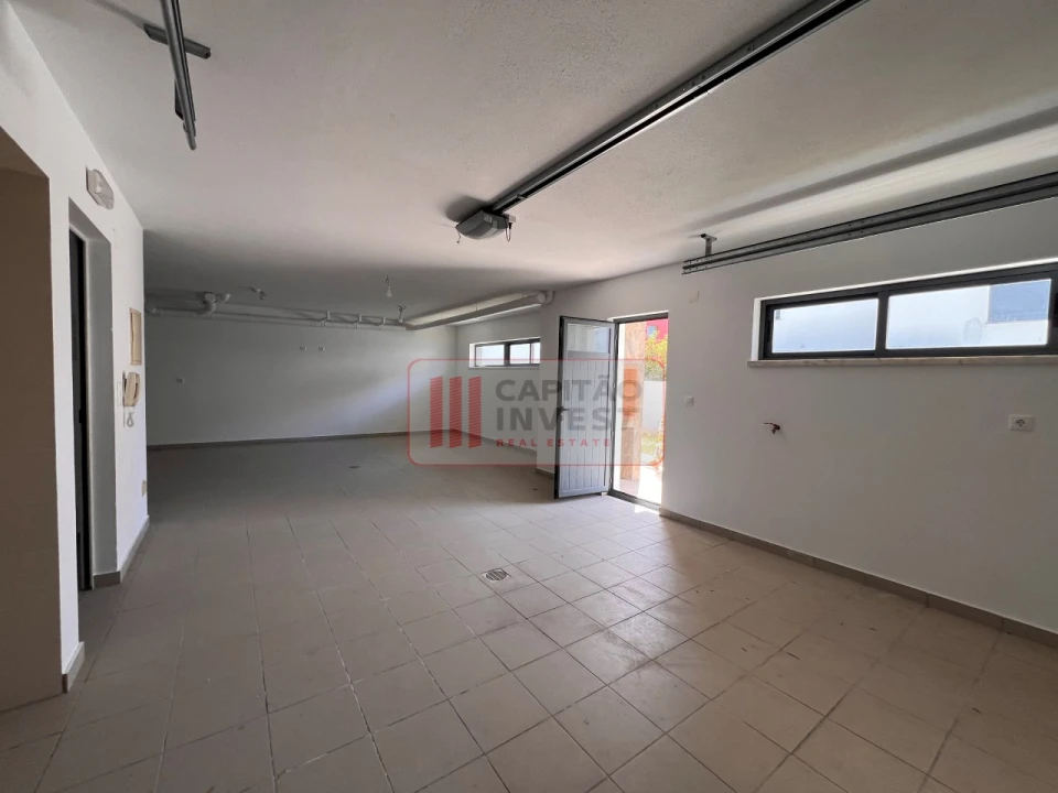 Moradia T4 para Venda em Laranjeiro e Feijó Foto 52