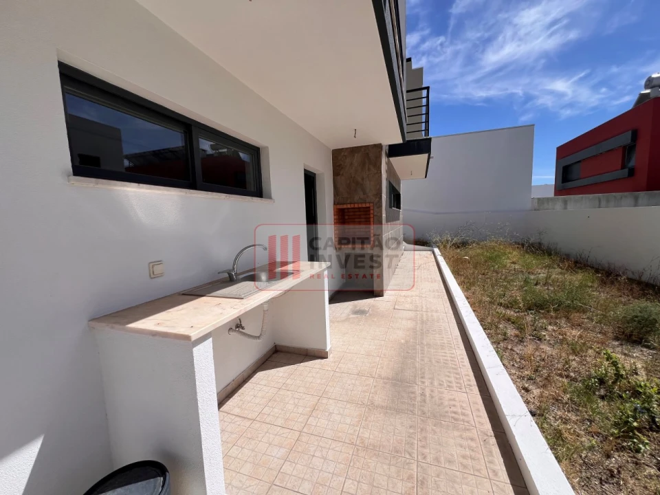 Moradia T4 para Venda em Laranjeiro e Feijó Foto 54