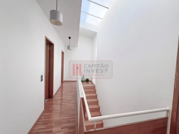 Moradia T3 para Venda em Charneca de Caparica e Sobreda