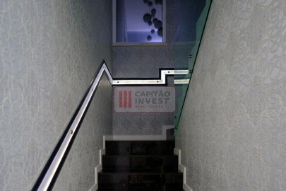 Moradia T4 para Venda em Charneca de Caparica e Sobreda
