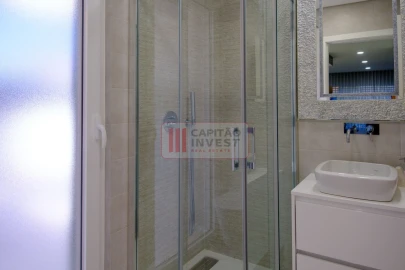 Moradia T4 para Venda em Charneca de Caparica e Sobreda