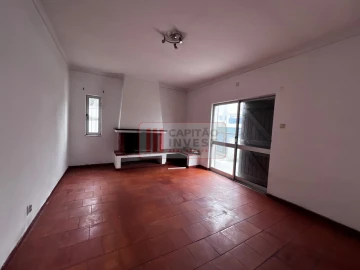 Moradia T3 para Venda em Charneca de Caparica e Sobreda