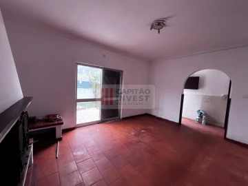 Moradia T3 para Venda em Charneca de Caparica e Sobreda