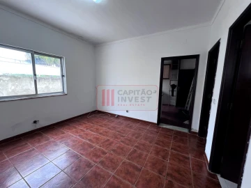Moradia T3 para Venda em Charneca de Caparica e Sobreda