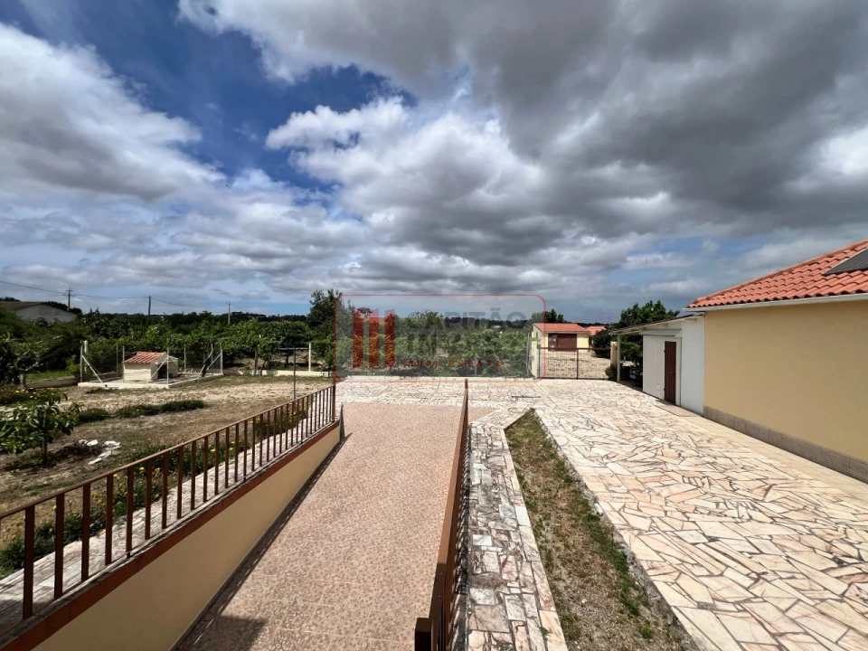 Moradia T3 para Venda em Moita Foto 30