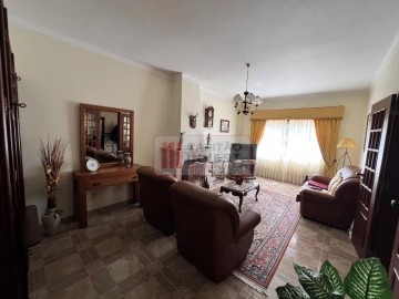 Moradia T3 para Venda em Moita