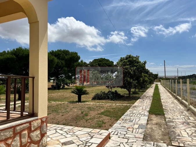 Moradia T3 para Venda em Moita Foto 4