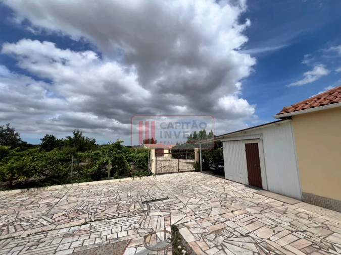 Moradia T3 para Venda em Moita Foto 45
