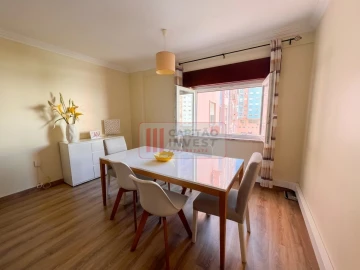 Apartamento T3 para Venda em Corroios