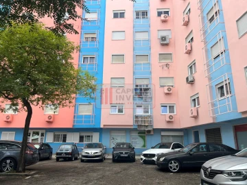 Apartamento T3 para Venda em Corroios