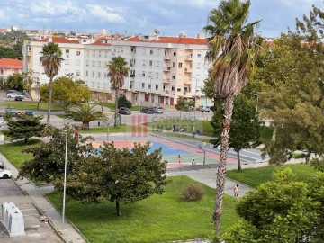 Apartamento T3 para Venda em Corroios