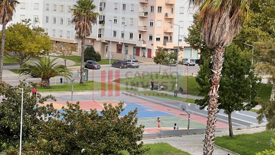 Apartamento T3 para Venda em Corroios