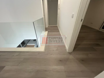 Moradia T4 para Venda em Corroios