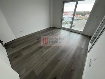 Moradia T4 para Venda em Corroios