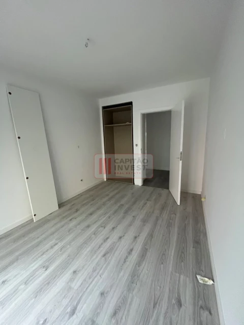 Apartamento T2 para Venda em Corroios