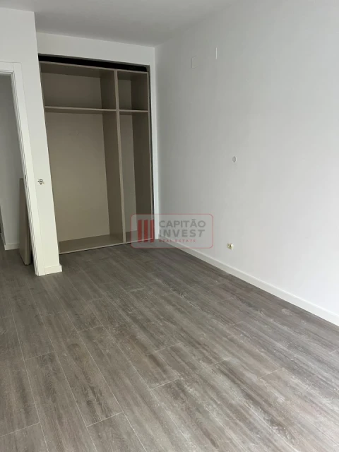 Apartamento T2 para Venda em Corroios