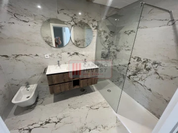 Apartamento T2 para Venda em Corroios
